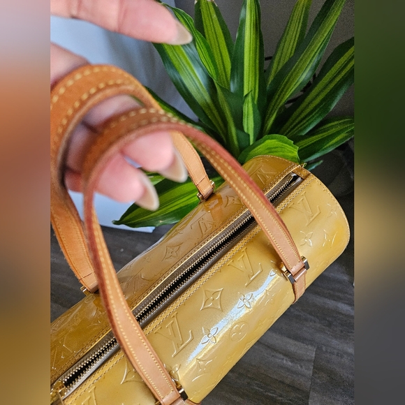 Louis Vuitton Papillion Vernis bag - Picture 3 of 12